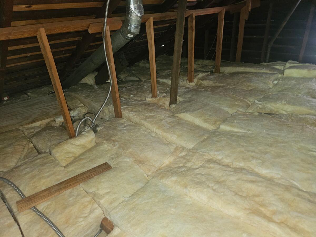 Attic cleaning service Los Angeles